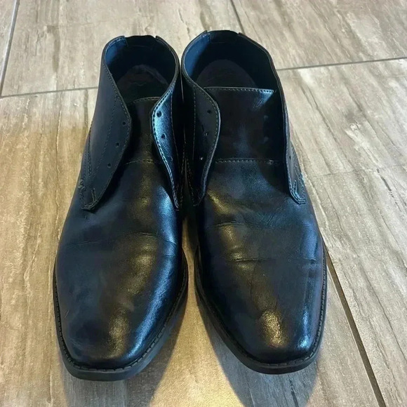 Size  43 (10) Men’s Black Dress shoes - Picture 1 of 6